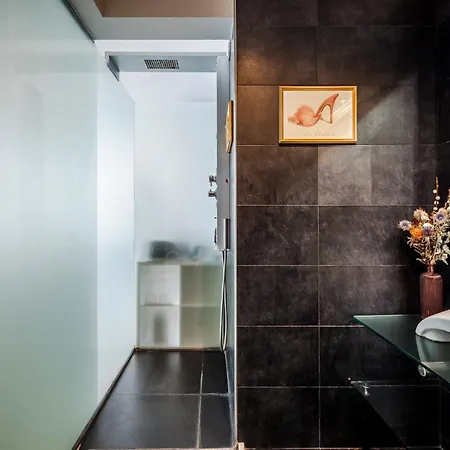 The Boutique - Iconic In Galleria Duomo With Private Parking * Милан