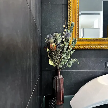 The Boutique - Iconic In Galleria Duomo With Private Parking * Mediolan